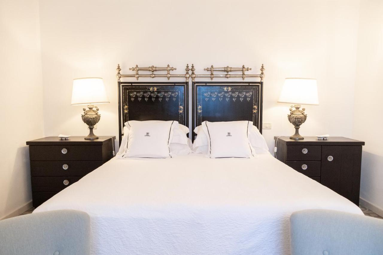 Dimora Graziana 1909 Bed & Breakfast โลโกโรตอนโด ภายนอก รูปภาพ