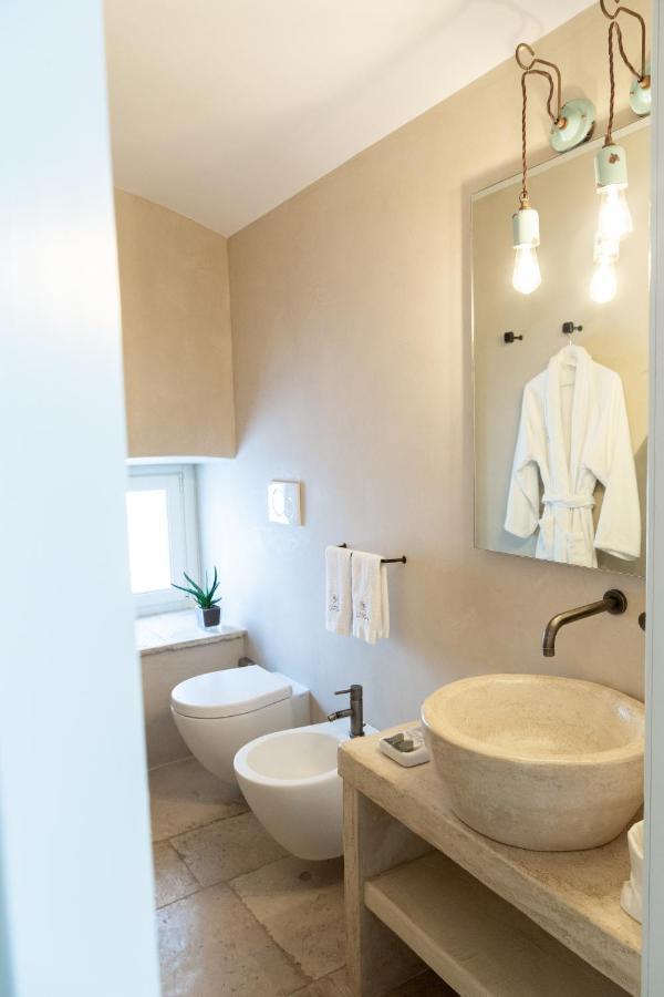 Dimora Graziana 1909 Bed & Breakfast โลโกโรตอนโด ภายนอก รูปภาพ